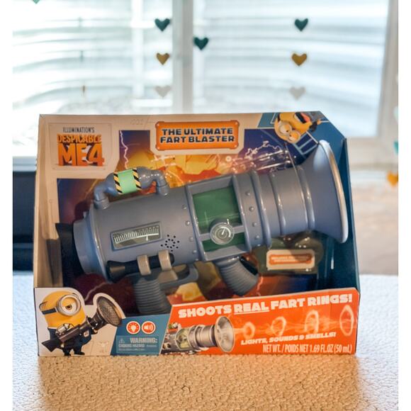NEW Despicable Me 4 Ultimate Fart Blaster Toy | Shoots Real Fart Rings - Picture 1 of 2